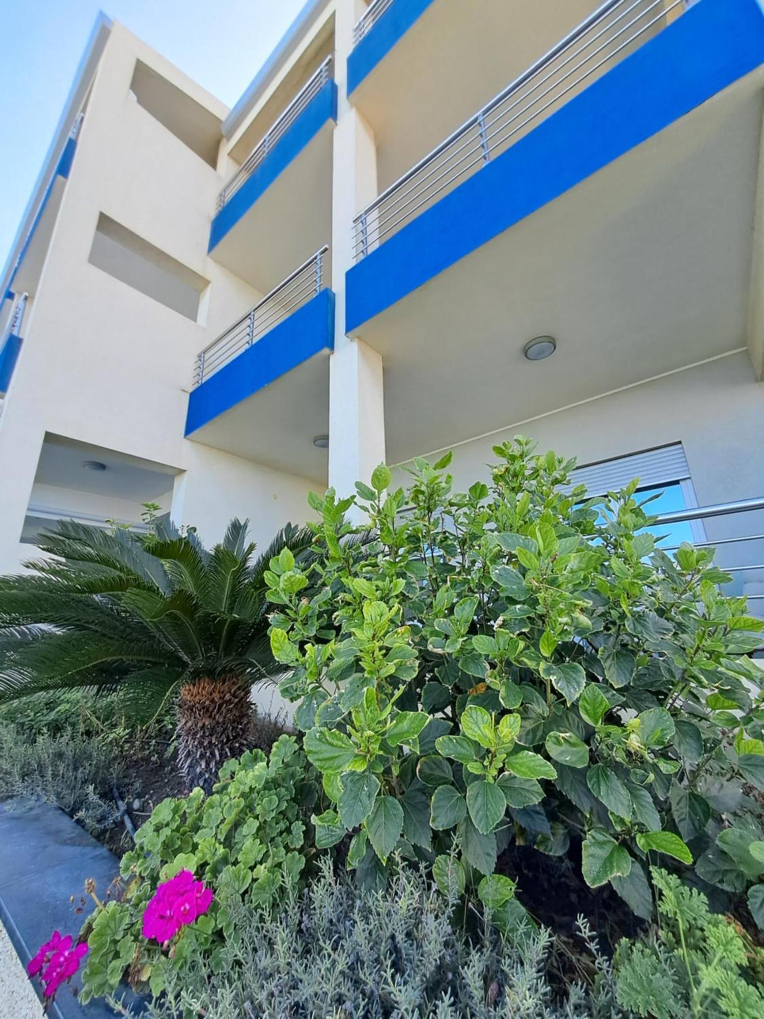 Appartamenti Vacanze Villa Meo Вилафранка Тирена Екстериор снимка