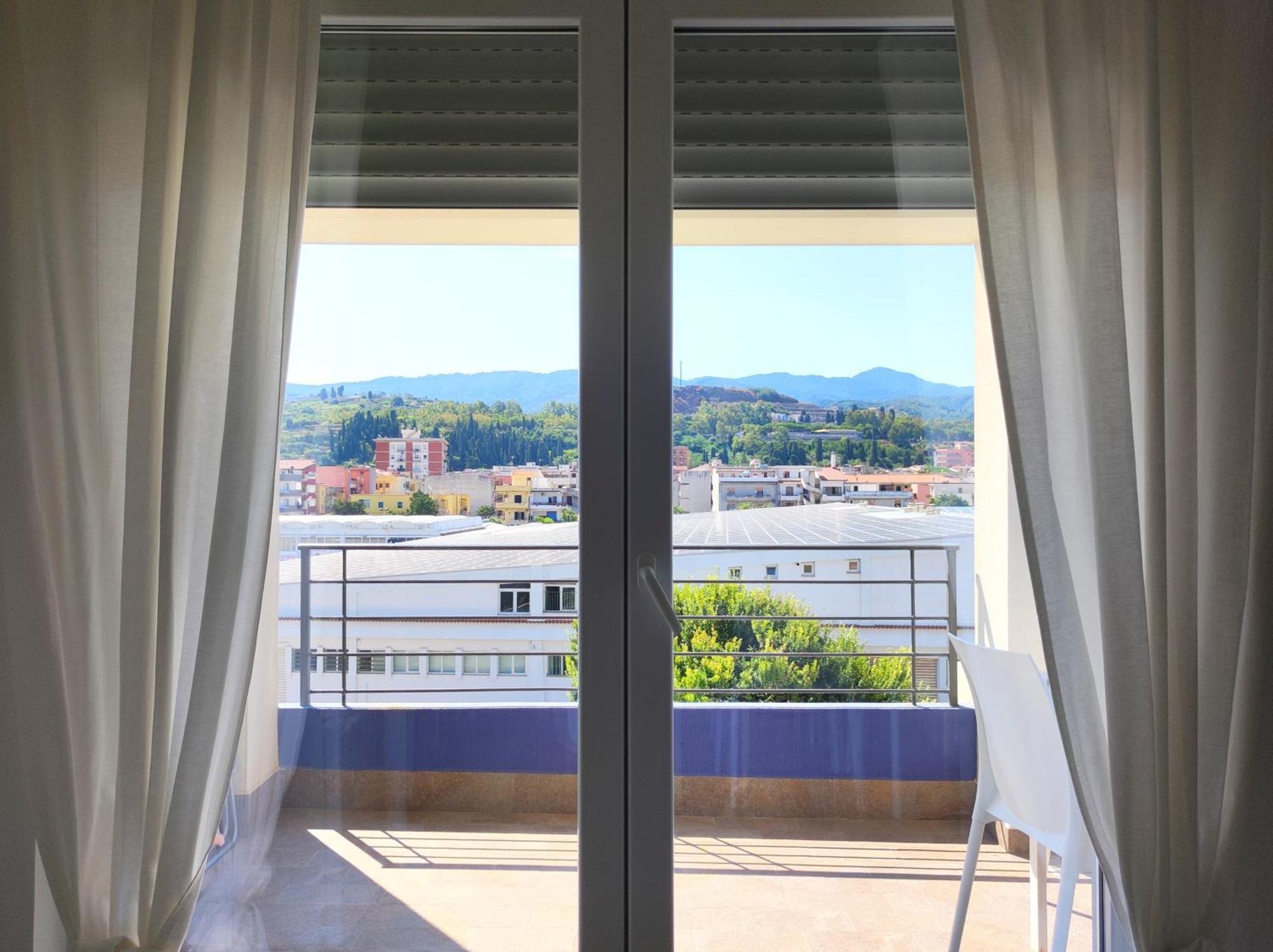 Appartamenti Vacanze Villa Meo Вилафранка Тирена Стая снимка